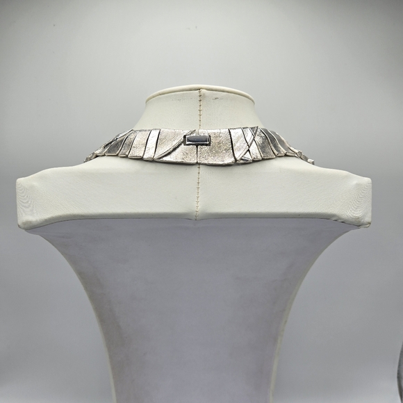 Les Bernard Choker Collar Necklace Egyptian Revival Silvertone Chunky Statement - Picture 2 of 5